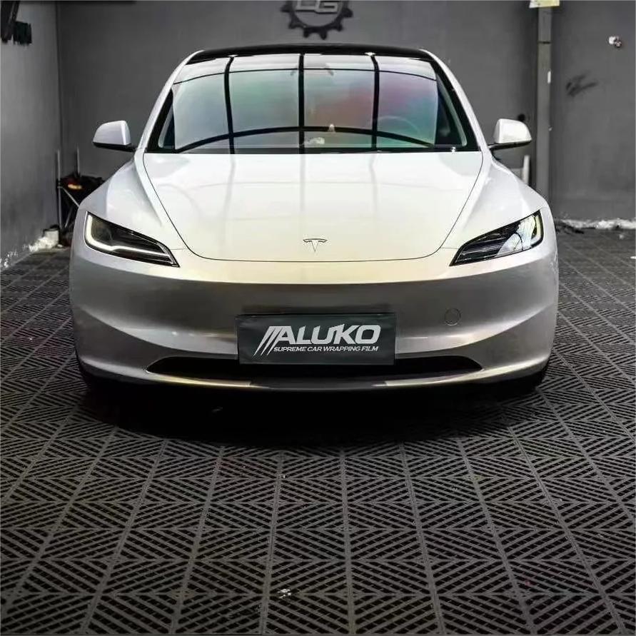 Gloss Metallic Gold Grey Car Vinyl Wrap product image 2 - Veloro metallic vinyl wrap