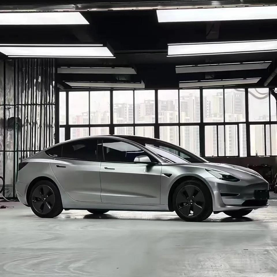 Gloss Metallic GT Silver Car Vinyl Wrap PET product image 3 - Veloro metallic vinyl wrap