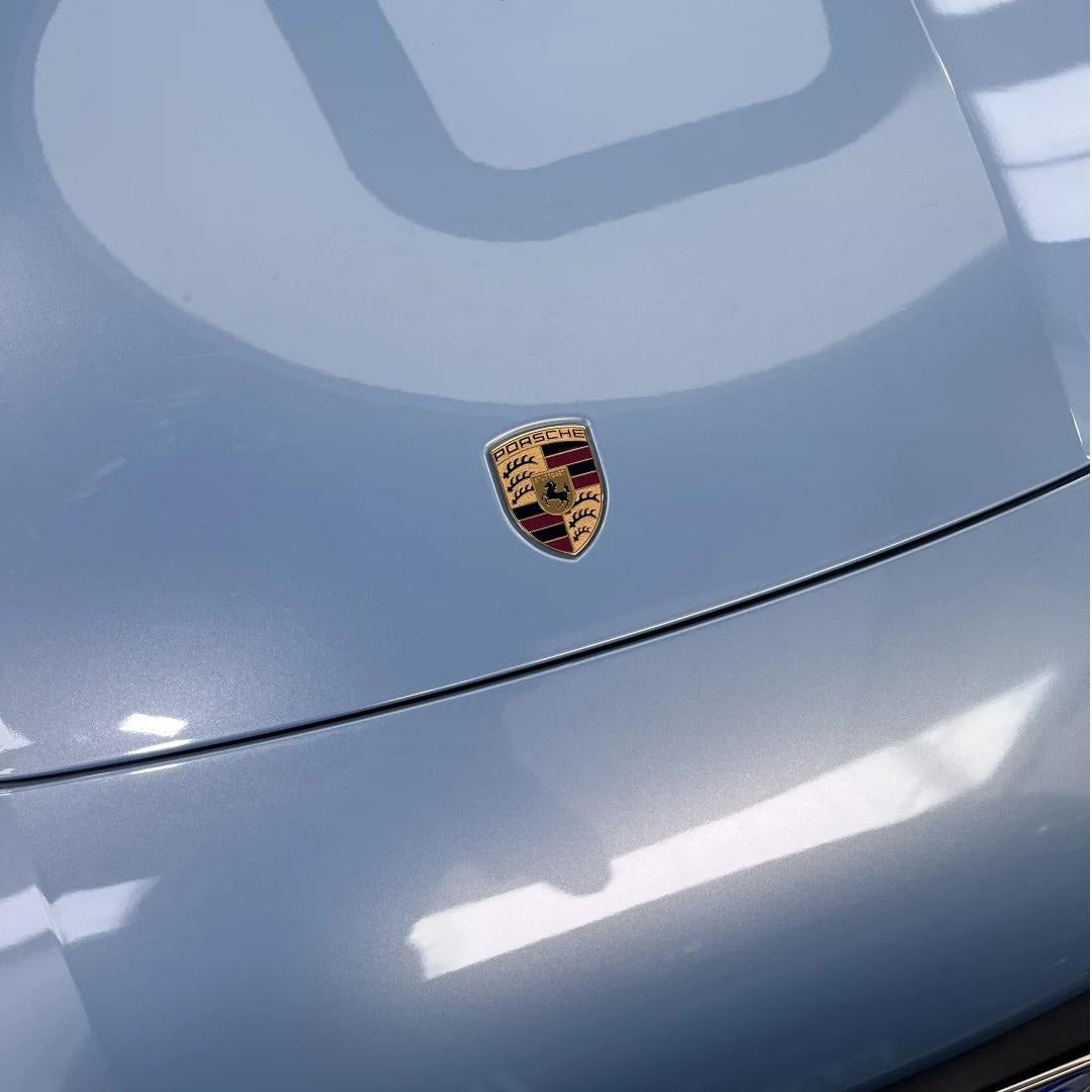 Gloss Metallic Porsche Ice Blue Car Vinyl Wrap PET product image 5 - Veloro metallic vinyl wrap