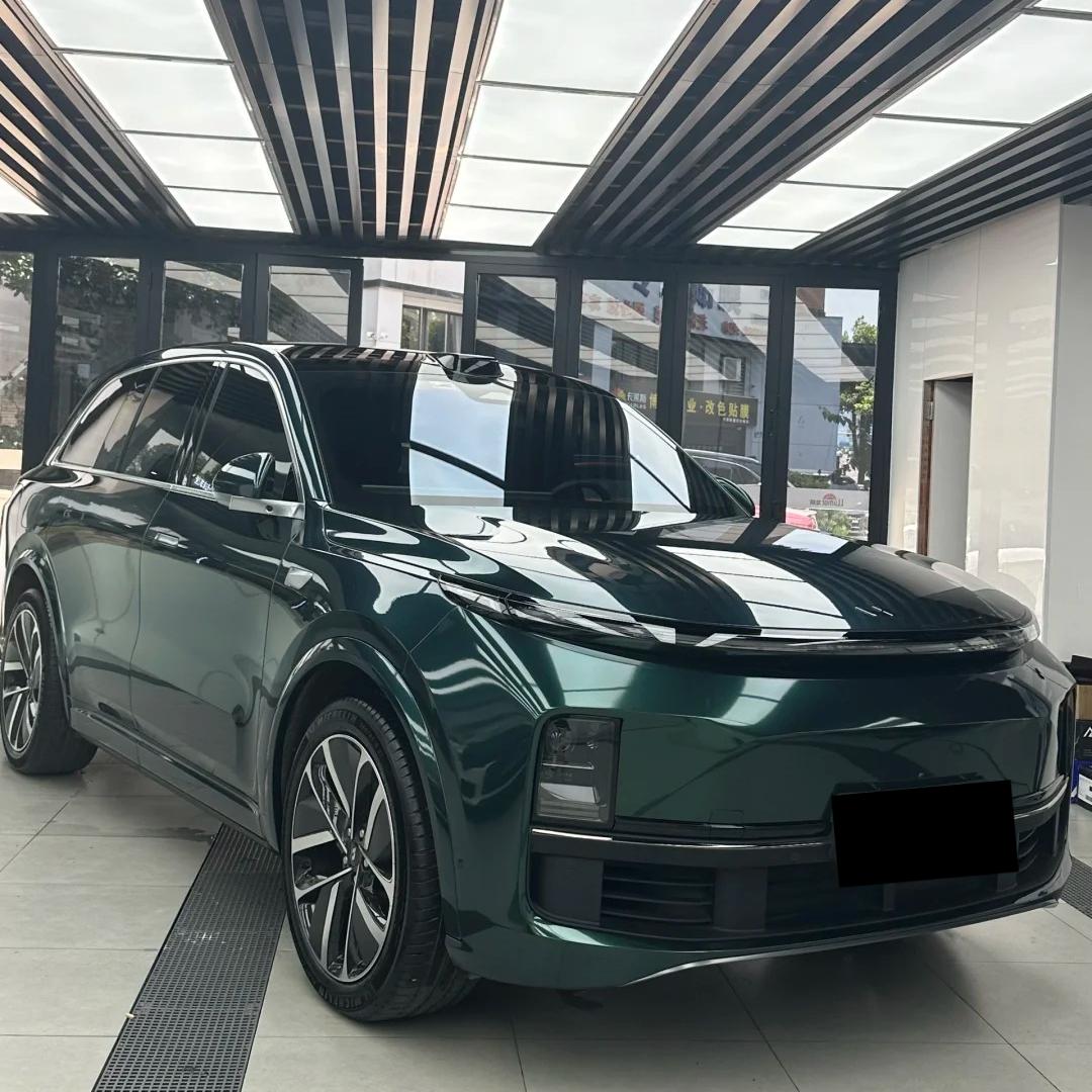 Gloss Metallic Ideal Dark Green Car Vinyl Wrap product image 11 - Veloro metallic vinyl wrap