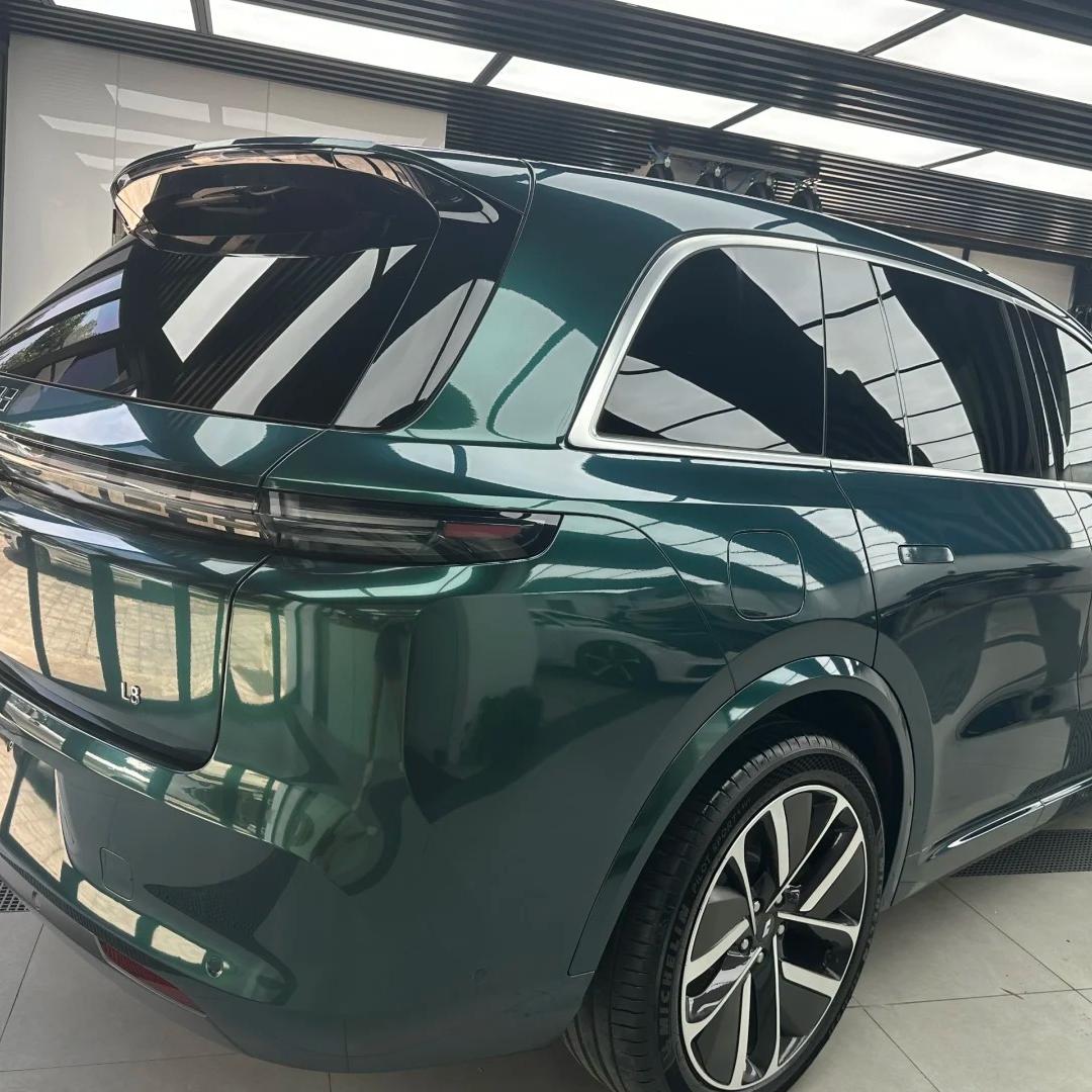 Gloss Metallic Ideal Dark Green Car Vinyl Wrap product image 12 - Veloro metallic vinyl wrap