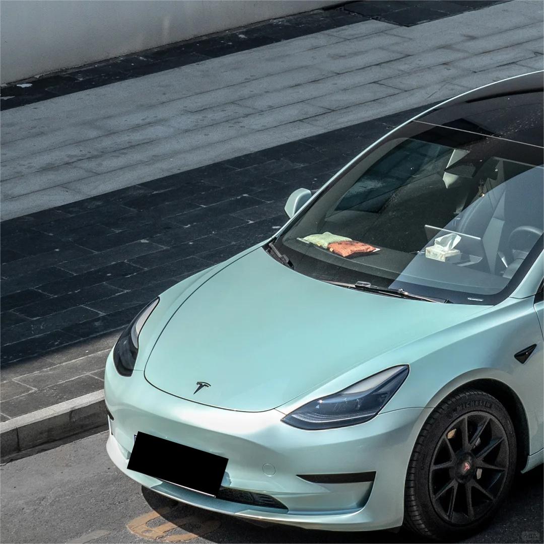Gloss Metallic Jade Green Car Vinyl Wrap product image 4 - Veloro metallic vinyl wrap
