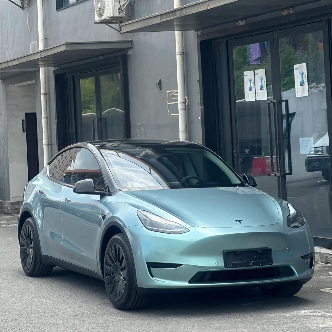 Gloss Metallic Light Steel Blue Car Vinyl Wrap product image 6 - Veloro metallic vinyl wrap