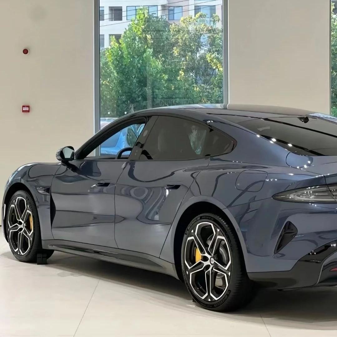 Gloss Metallic Chameleon Color Shift Grey Blue Car Vinyl Wrap PET product image 8 - Veloro color shift vinyl wrap