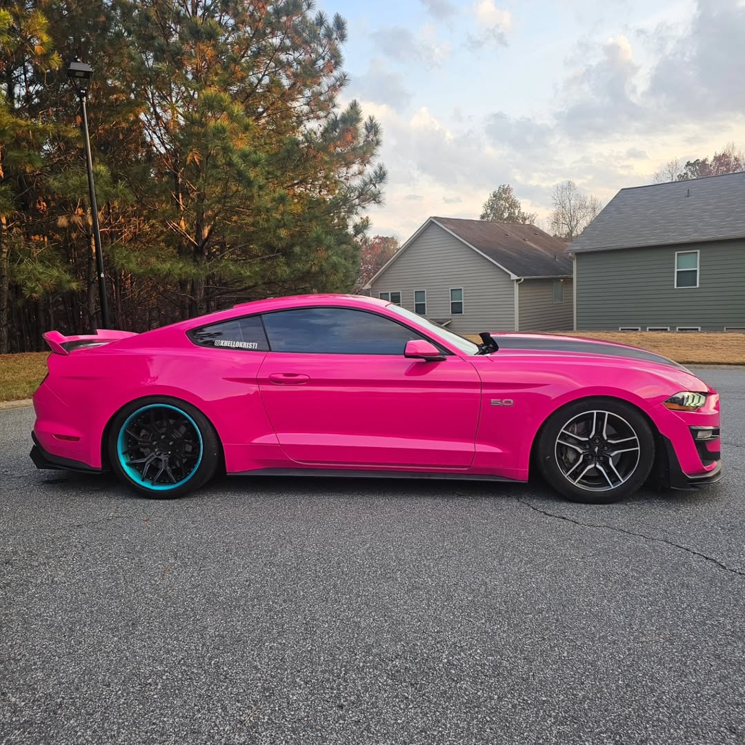Gloss Metallic Magenta Red Car Vinyl Wrap PET product image 6 - Veloro metallic vinyl wrap