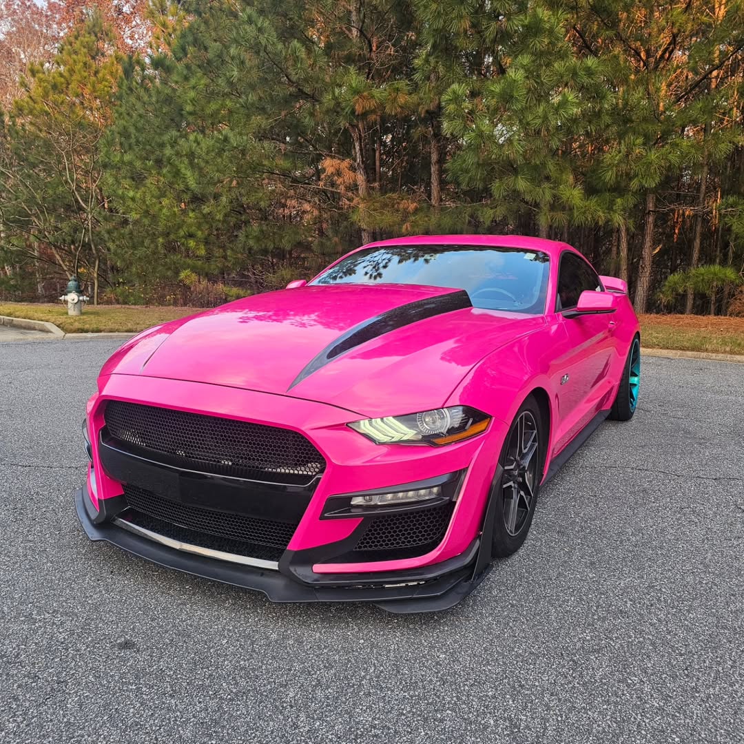 Gloss Metallic Magenta Red Car Vinyl Wrap PET product image 3 - Veloro metallic vinyl wrap