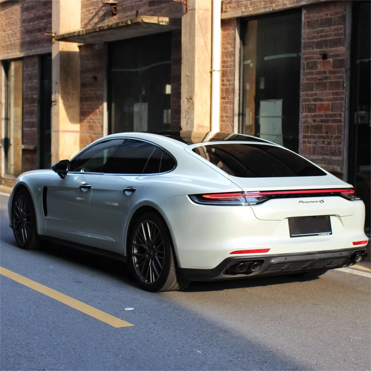 Gloss Metallic Martin Silver Grey Car Vinyl Wrap Porsche PET product image 4 - Veloro metallic vinyl wrap