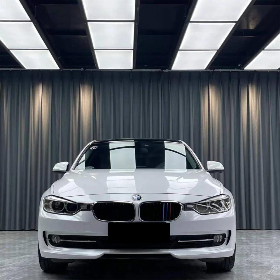 Gloss Metallic Pearl White Car Vinyl Wrap PET product image 2 - Veloro metallic vinyl wrap