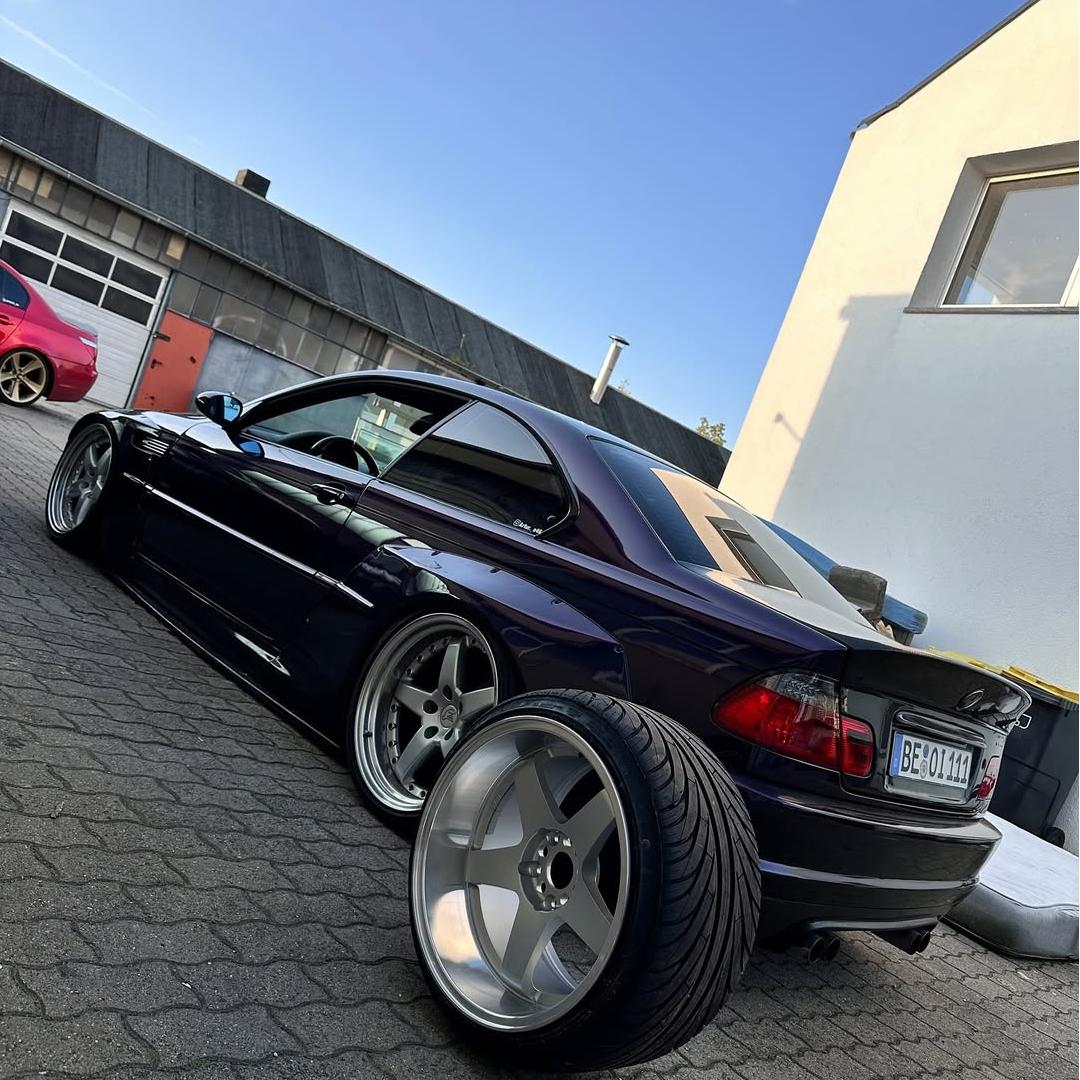 Gloss Metallic Midnight Purple Car Vinyl Wrap BMW PET product image 4 - Veloro metallic vinyl wrap