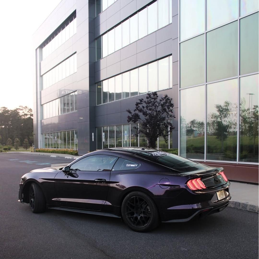 Gloss Metallic Midnight Purple Car Vinyl Wrap BMW PET product image 14 - Veloro metallic vinyl wrap
