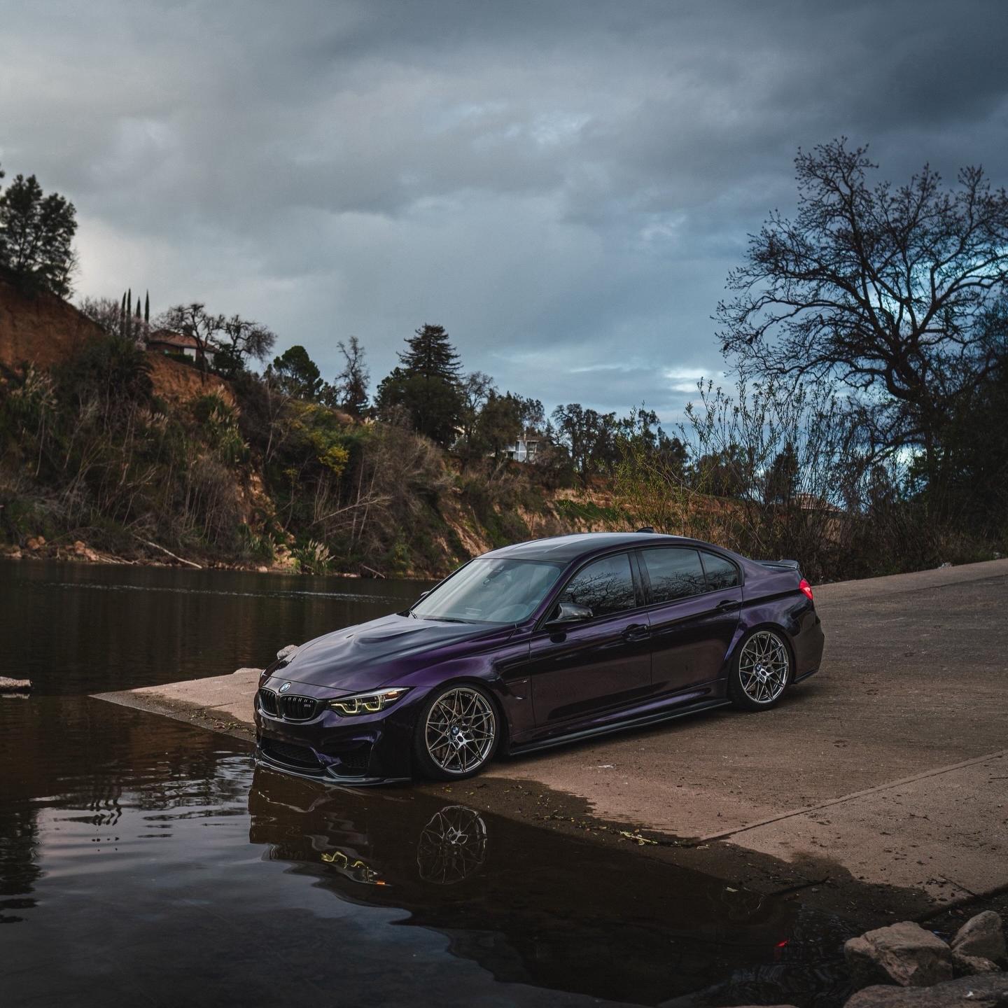 Gloss Metallic Midnight Purple Car Vinyl Wrap BMW PET product image 9 - Veloro metallic vinyl wrap