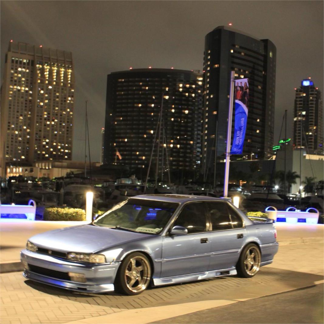 Gloss Metallic Mist Blue Car Vinyl Wrap product image 5 - Veloro metallic vinyl wrap