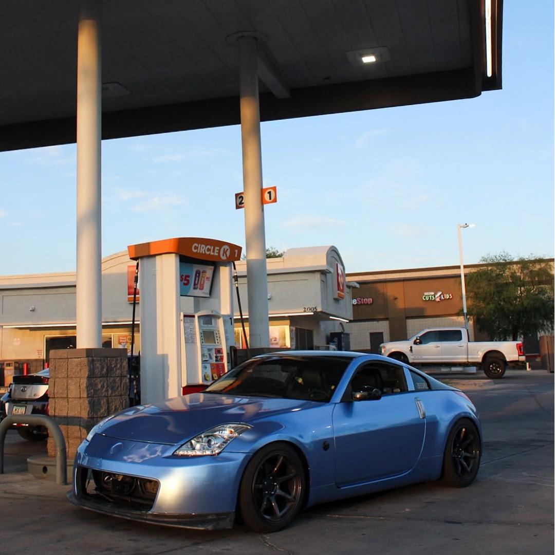 Gloss Metallic Mist Blue Car Vinyl Wrap product image 3 - Veloro metallic vinyl wrap