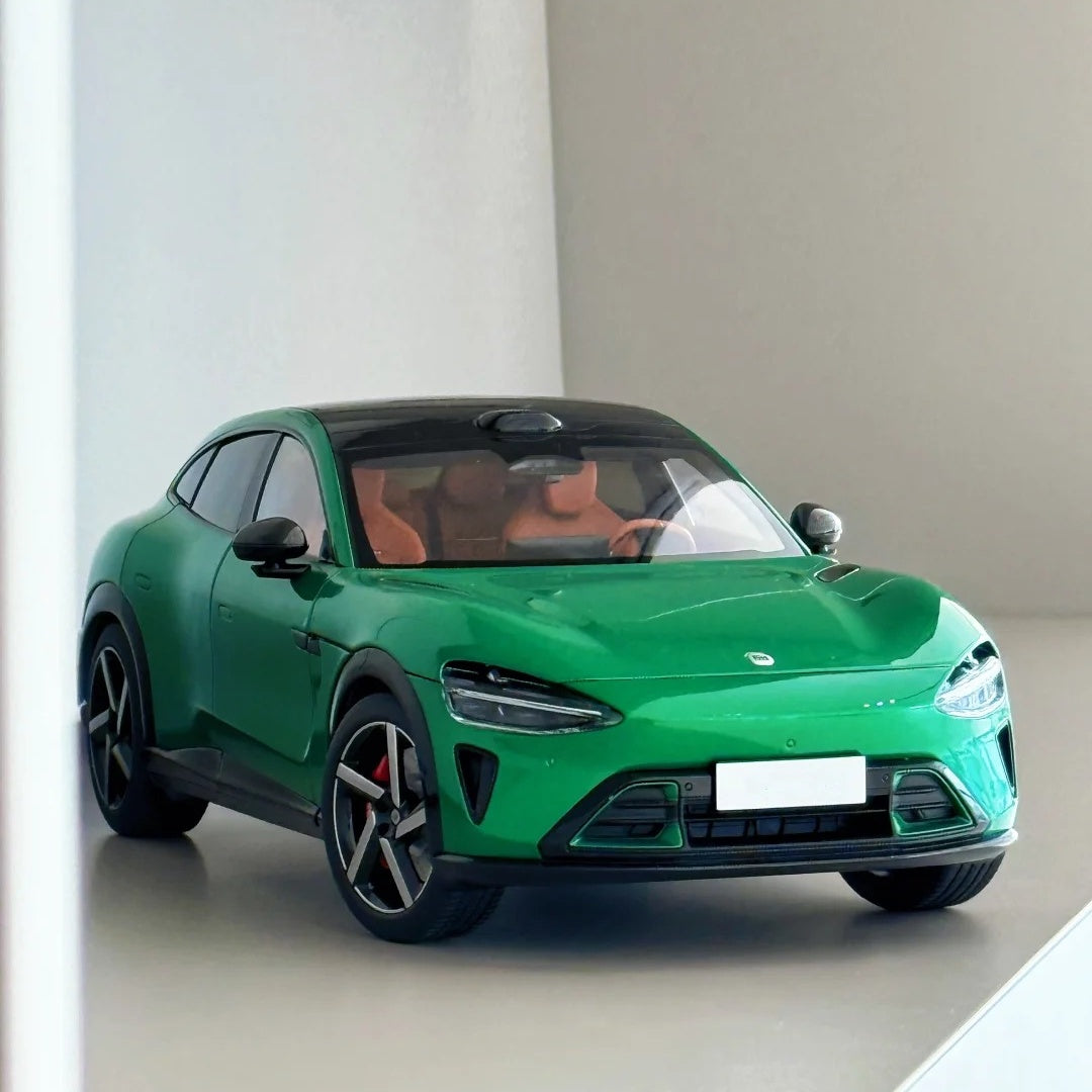 Gloss Metallic MIUI Emerald Green Car Vinyl Wrap PET product image 6 - Veloro metallic vinyl wrap