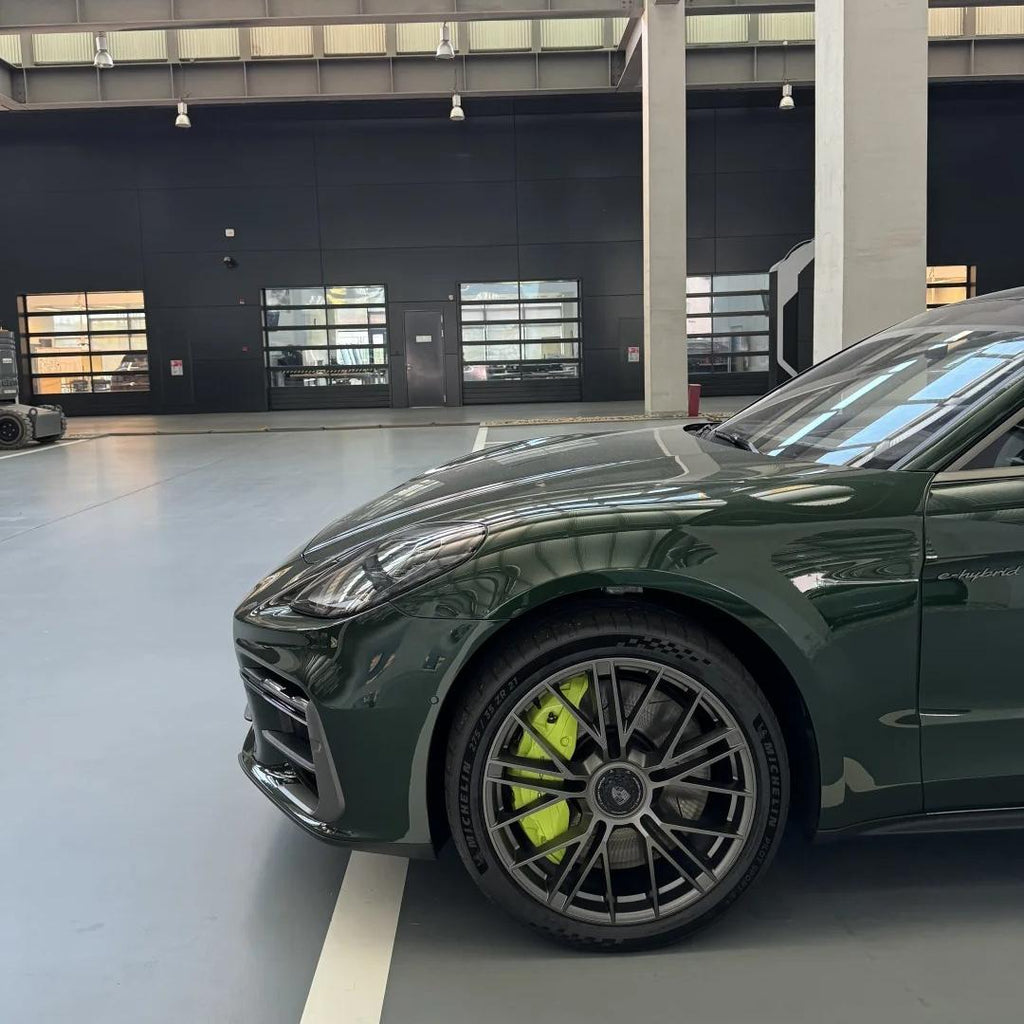 Gloss Metallic Oak Green Car Vinyl Wrap Porsche PET product image 9 - Veloro metallic vinyl wrap