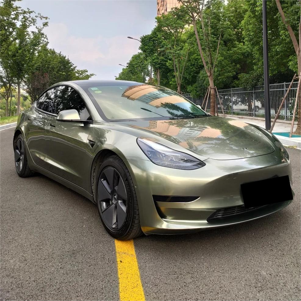 Gloss Metallic Pangu Green Car Vinyl Wrap product image 2 - Veloro metallic vinyl wrap