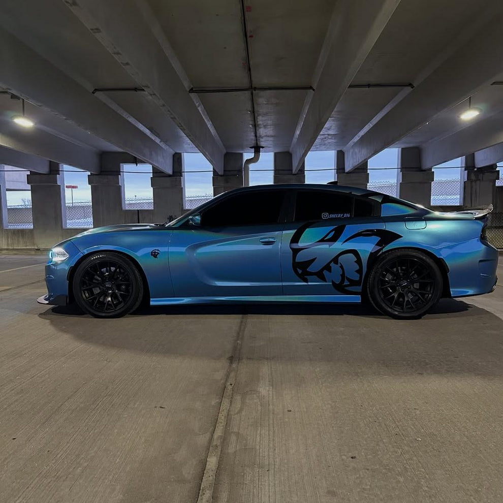 Gloss Metallic Rainbow Laser Blue Car Vinyl Wrap product image 4 - Veloro metallic vinyl wrap