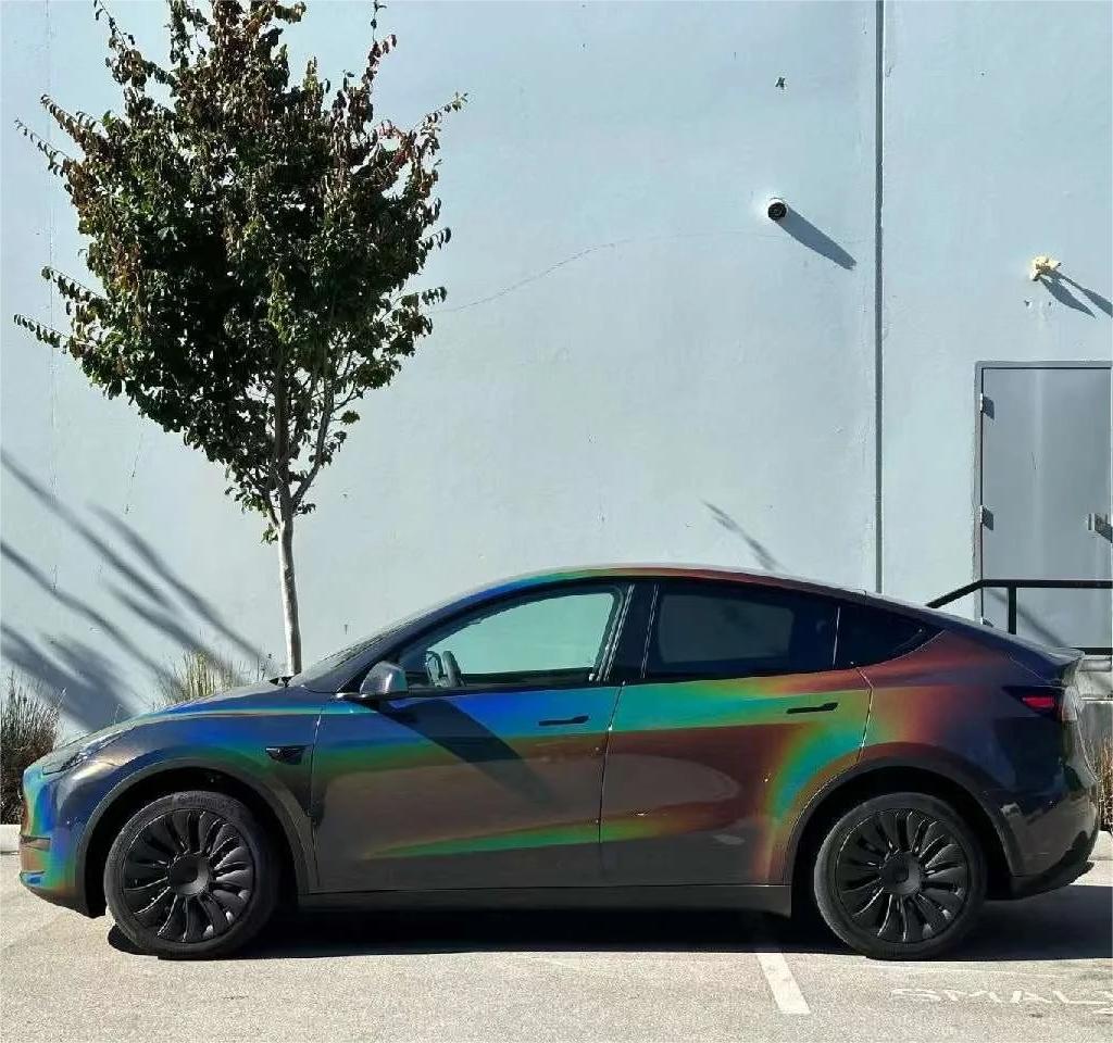 Gloss Metallic Rainbow Laser Flip Psychedelic Grey Car Vinyl Wrap product image 8 - Veloro metallic vinyl wrap