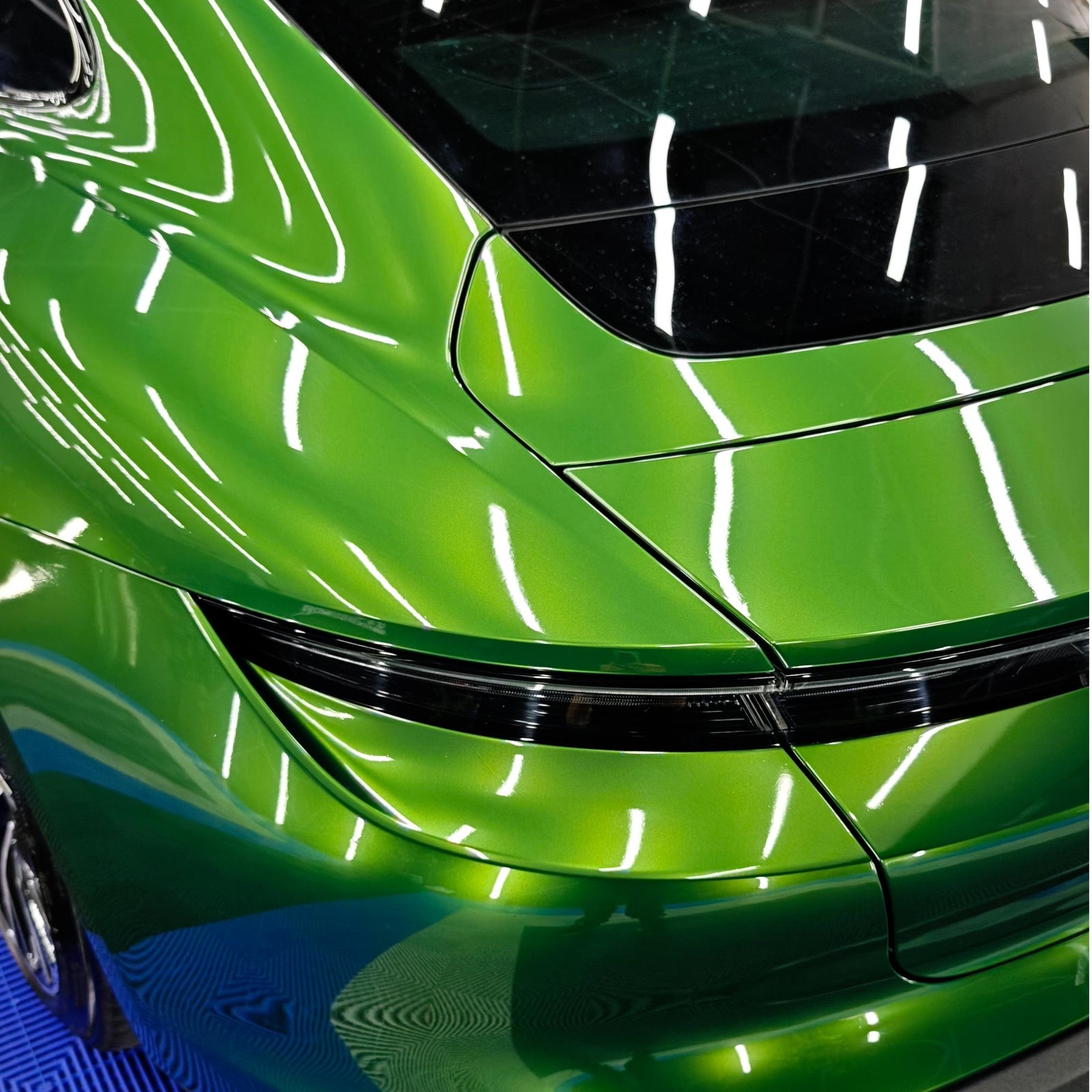 Gloss Metallic Sonoma Green Car Vinyl Wrap PET product image 6 - Veloro metallic vinyl wrap