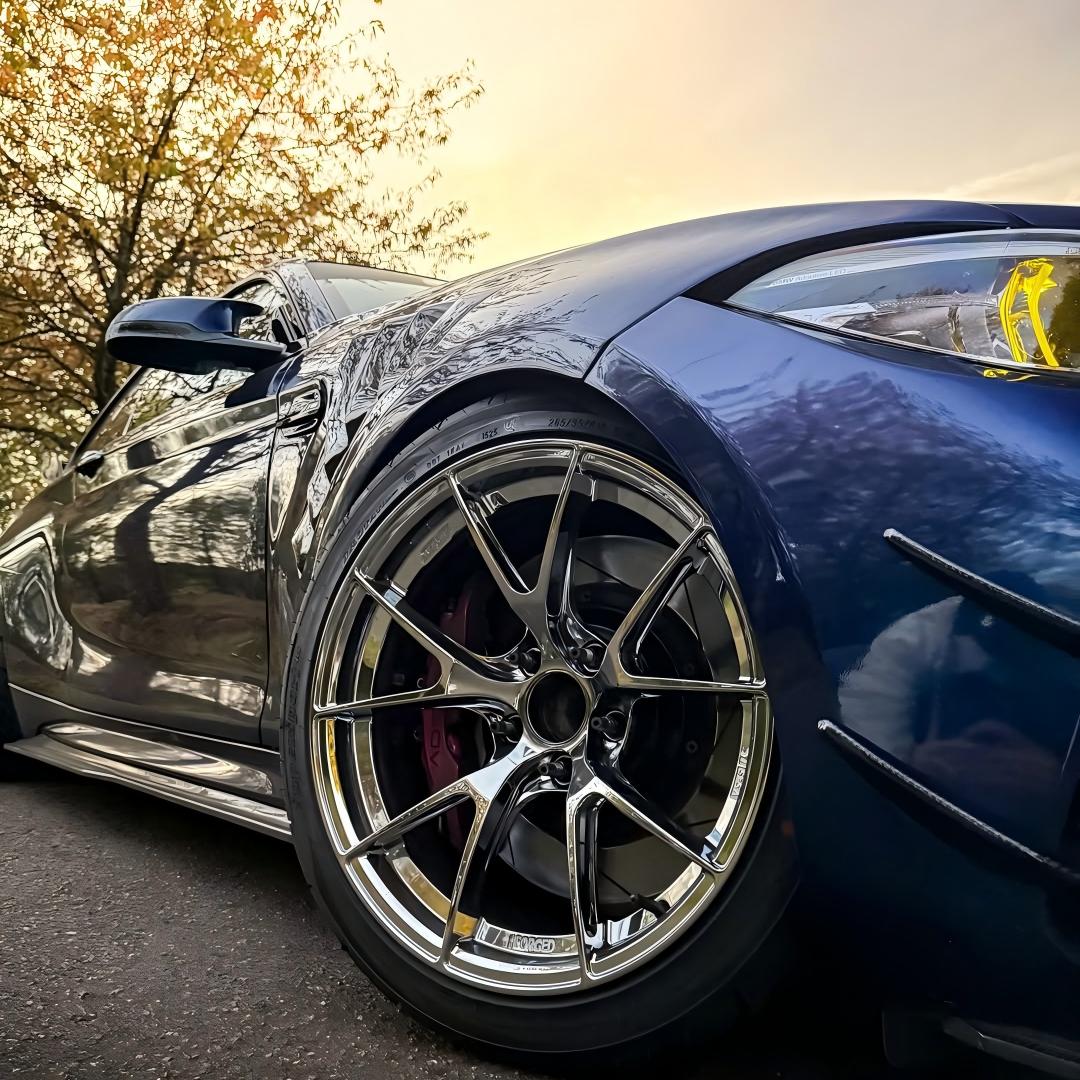 Gloss Metallic Tanzanite Blue Car Vinyl Wrap PET product image 4 - Veloro metallic vinyl wrap