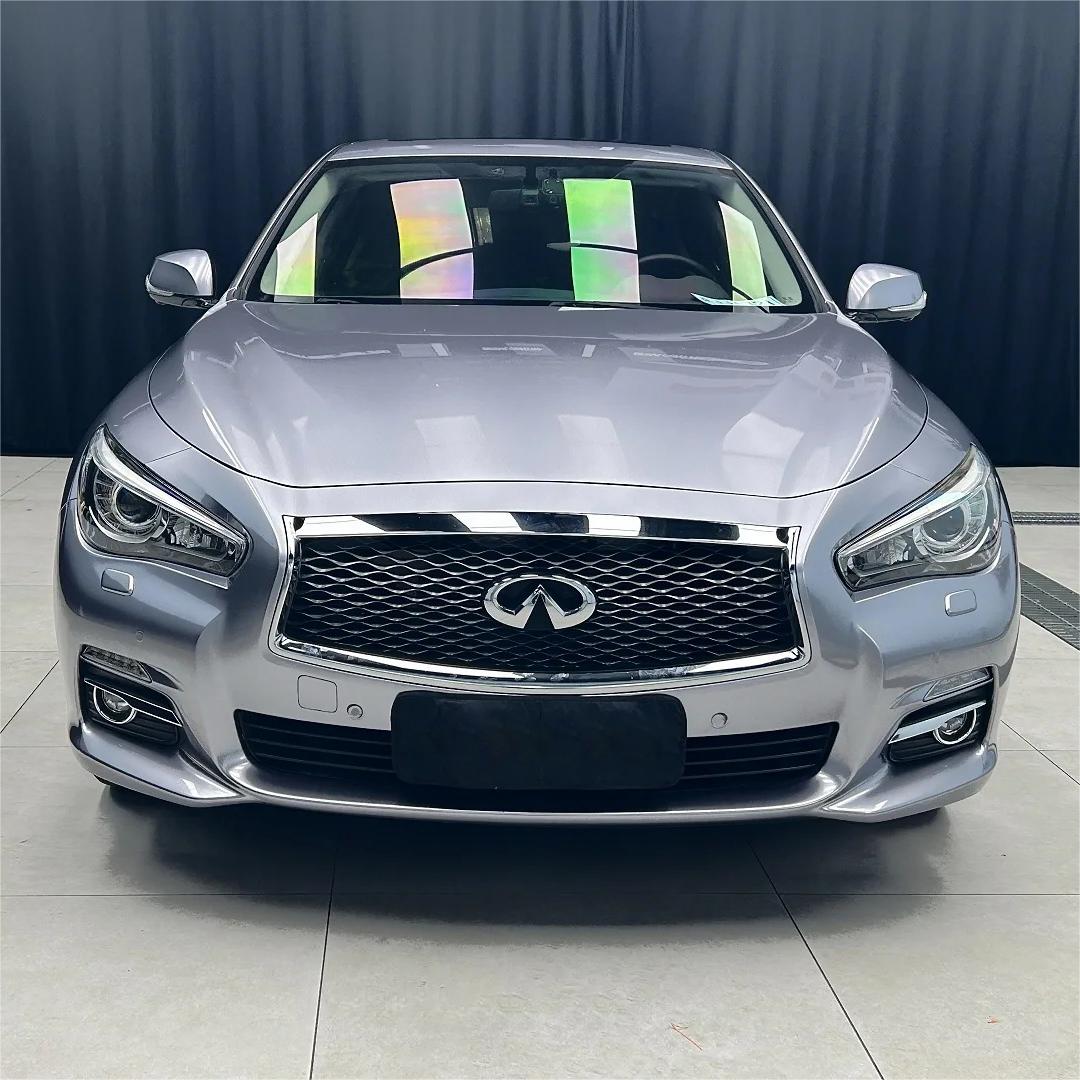 Gloss Metallic Titanium Grey Car Vinyl Wrap Sale product image 2 - Veloro metallic vinyl wrap