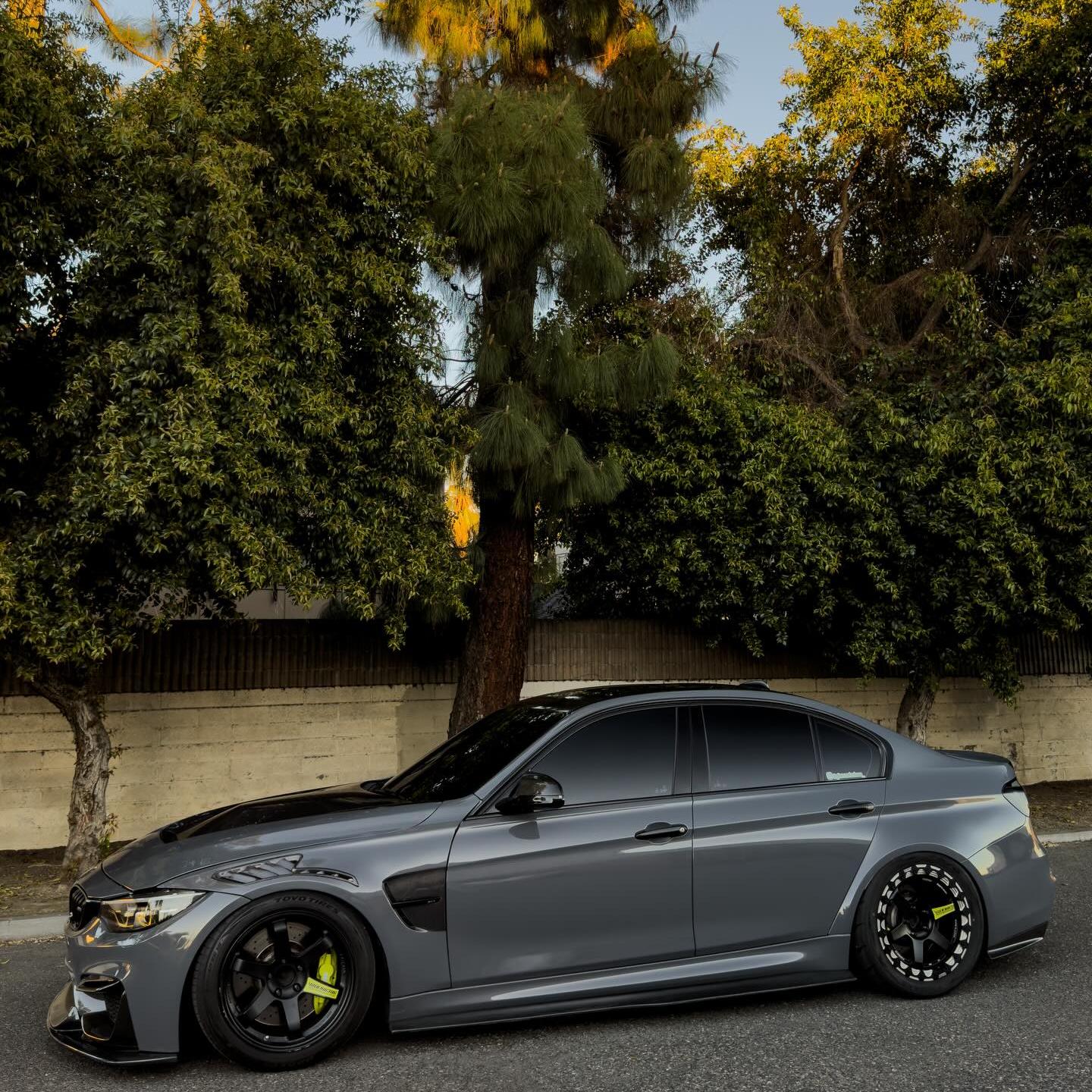 Gloss Metallic Tourmaline Grey Car Vinyl Wrap PET (Light) product image 8 - Veloro metallic vinyl wrap