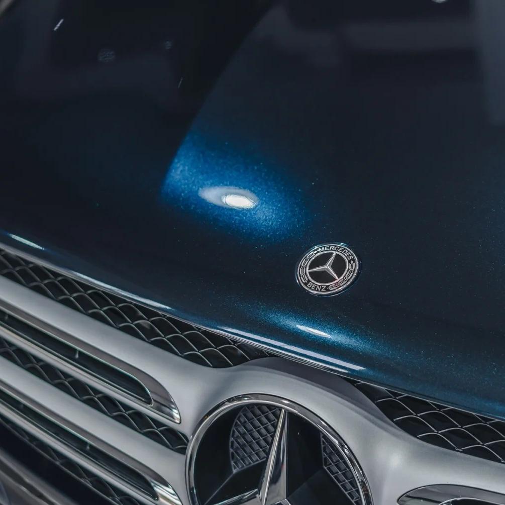Gloss Metallic Turquoise Green Car Vinyl Wrap Benz PET product image 4 - Veloro metallic vinyl wrap