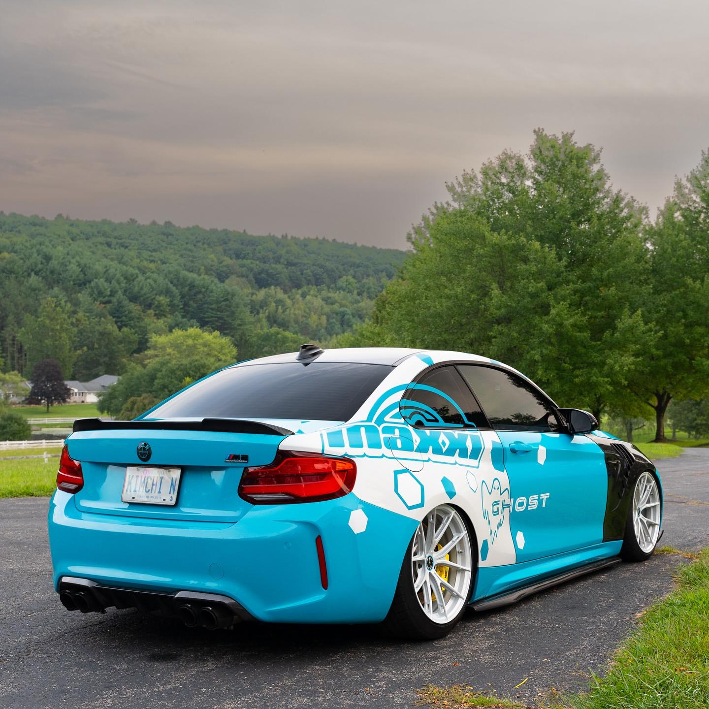 Gloss Miami Blue Car Vinyl Wrap Porsche PET product image 10 - Veloro gloss vinyl wrap