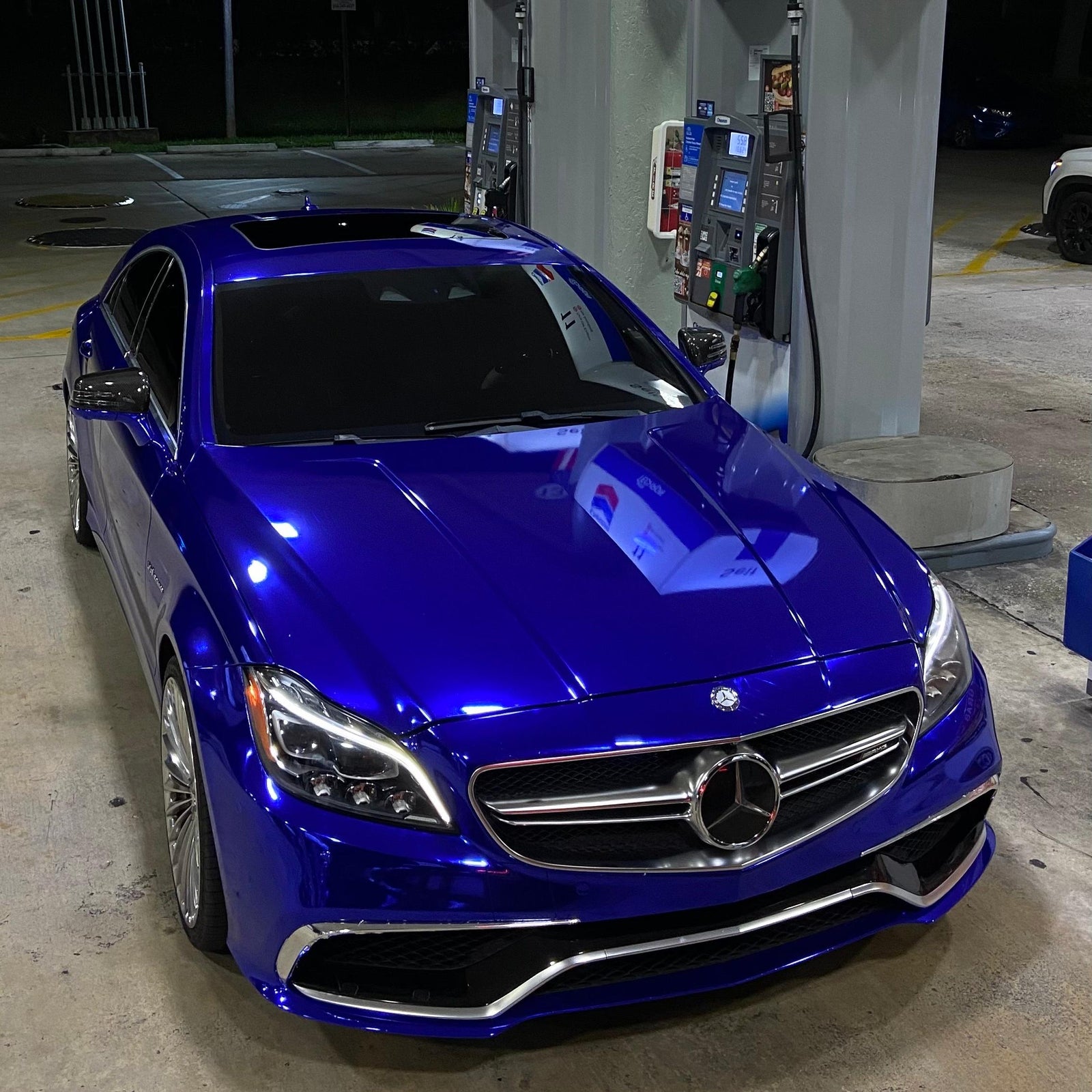 Gloss Mirror Chrome Blue Car Vinyl Wrap PET product image 3 - Veloro chrome vinyl wrap