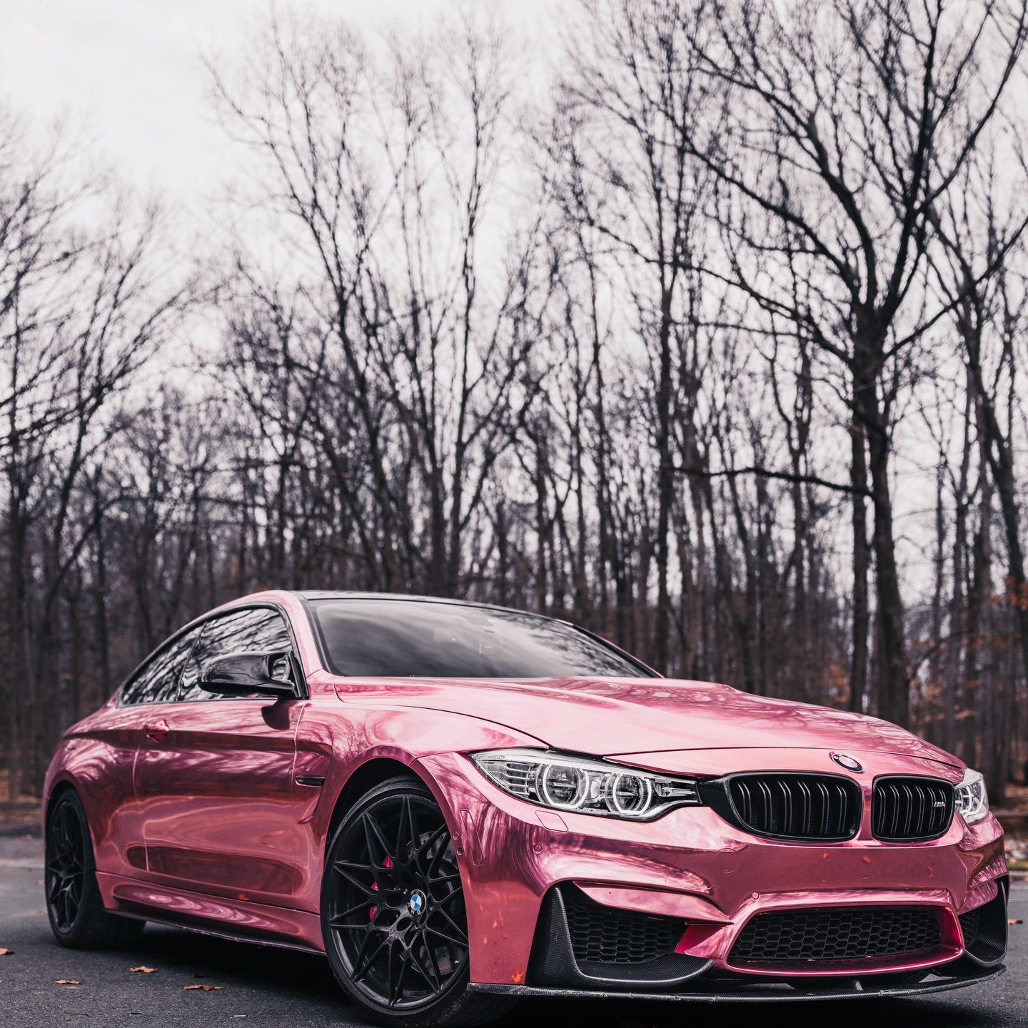 Gloss Mirror Chrome Rose Gold Car Vinyl Wrap PET product image 5 - Veloro chrome vinyl wrap