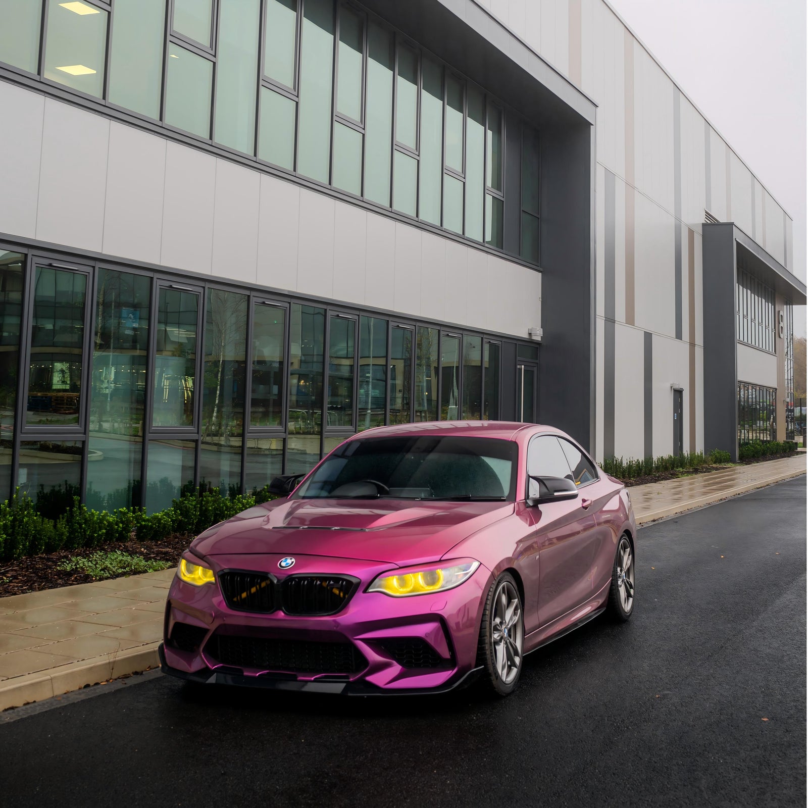 Super Glossy Pearl Purple Car Vinyl Wrap PET product image 4 - Veloro gloss vinyl wrap