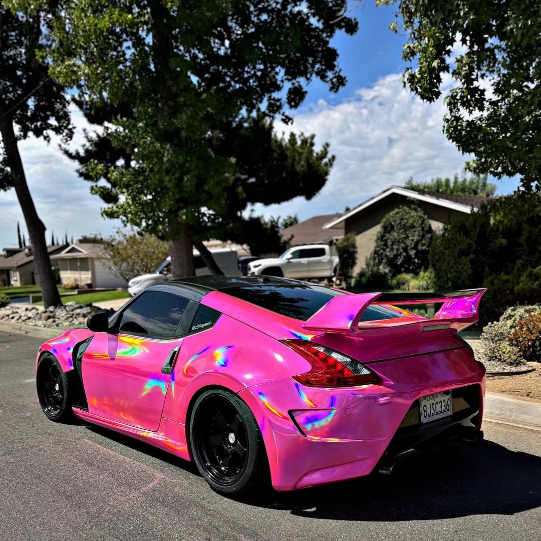 Gloss Pink Holographic Chrome Laser Car Vinyl Wrap Coupe BMW product image 4 - Veloro chrome vinyl wrap