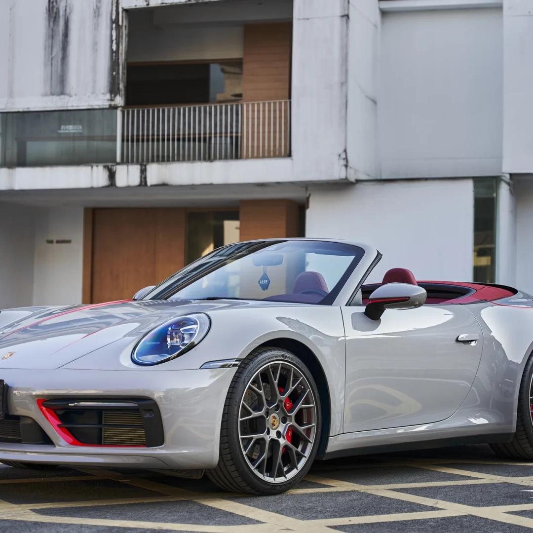 Gloss Porsche Grey Car Vinyl Wrap PET product image 6 - Veloro gloss vinyl wrap