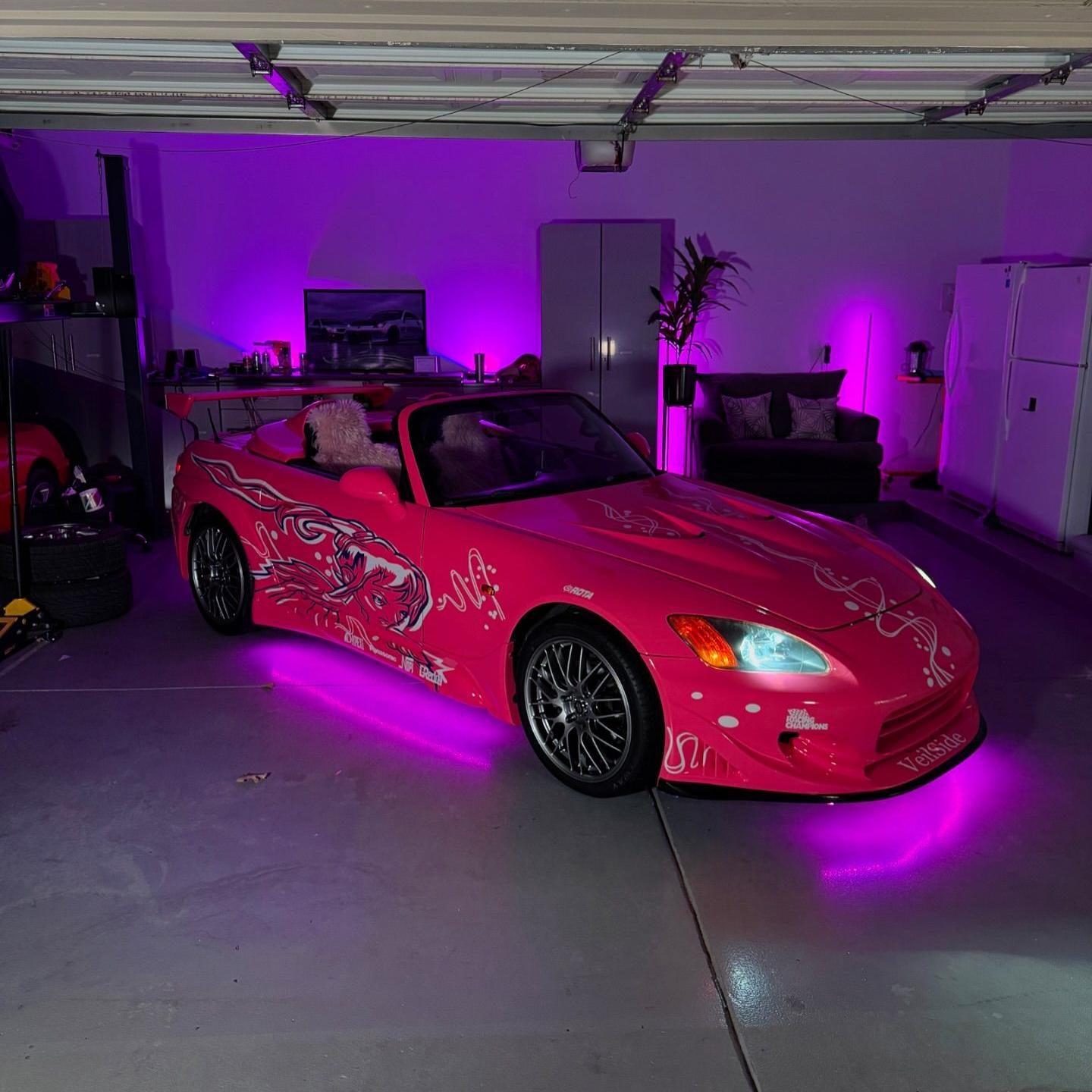 Gloss Princess Pink Car Vinyl Wrap PET product image 2 - Veloro gloss vinyl wrap