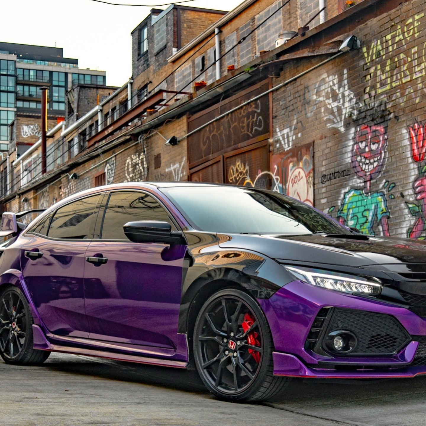 Gloss Purple Holographic Chrome Laser Car Vinyl Wrap product image 8 - Veloro chrome vinyl wrap