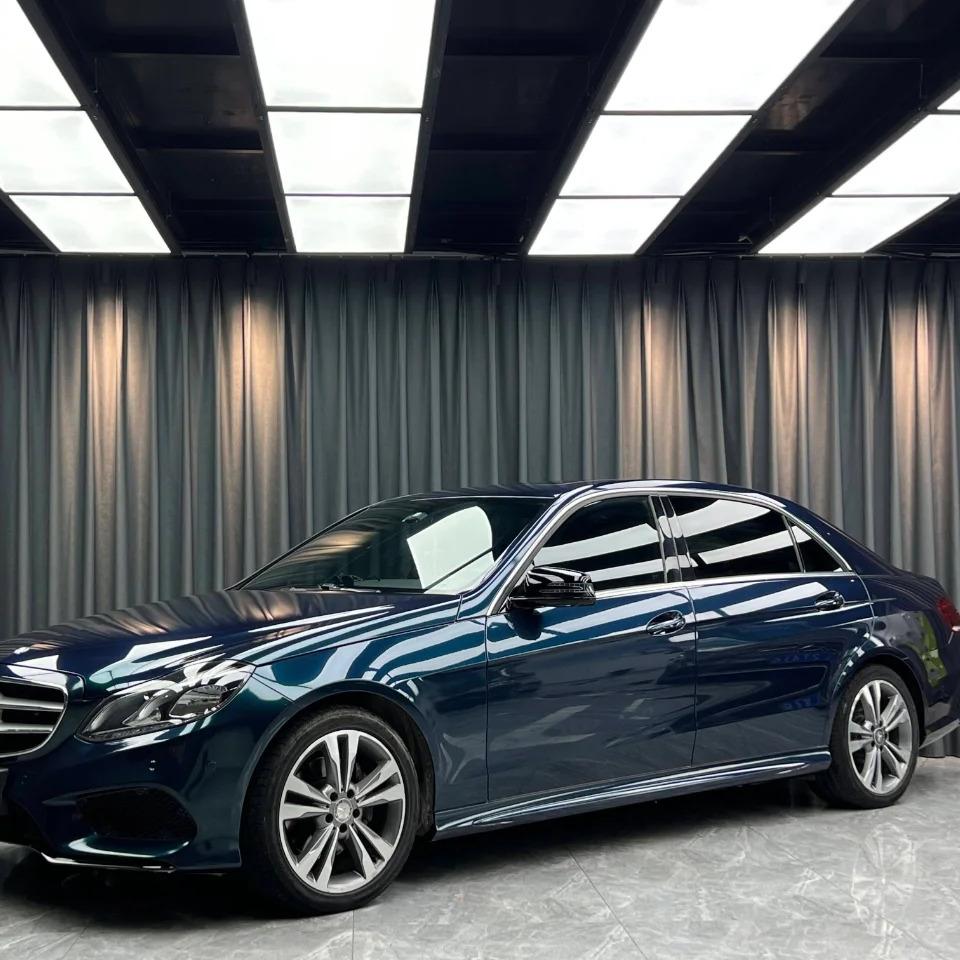 Gloss Qianshan Vinyl Wrap Dark Green product image 2 - Veloro gloss vinyl wrap