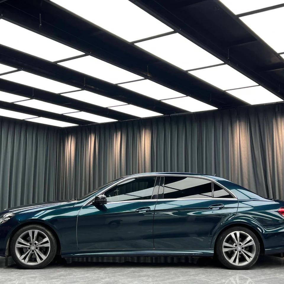 Gloss Qianshan Vinyl Wrap Dark Green product image 3 - Veloro gloss vinyl wrap