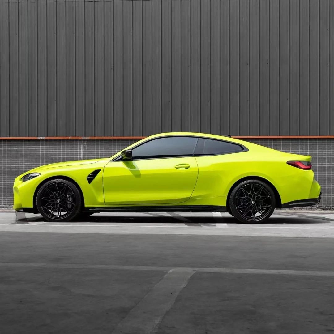 Gloss São Paulo Yellow Car Vinyl Wrap BMW PET product image 4 - Veloro gloss vinyl wrap