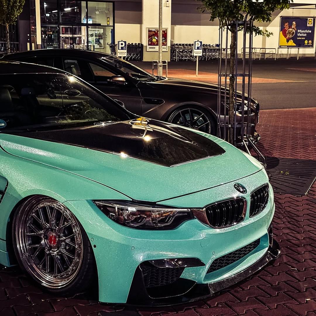 Gloss Sparkle Glitter Tiffany Blue Car Vinyl Wrap product image 12 - Veloro gloss vinyl wrap