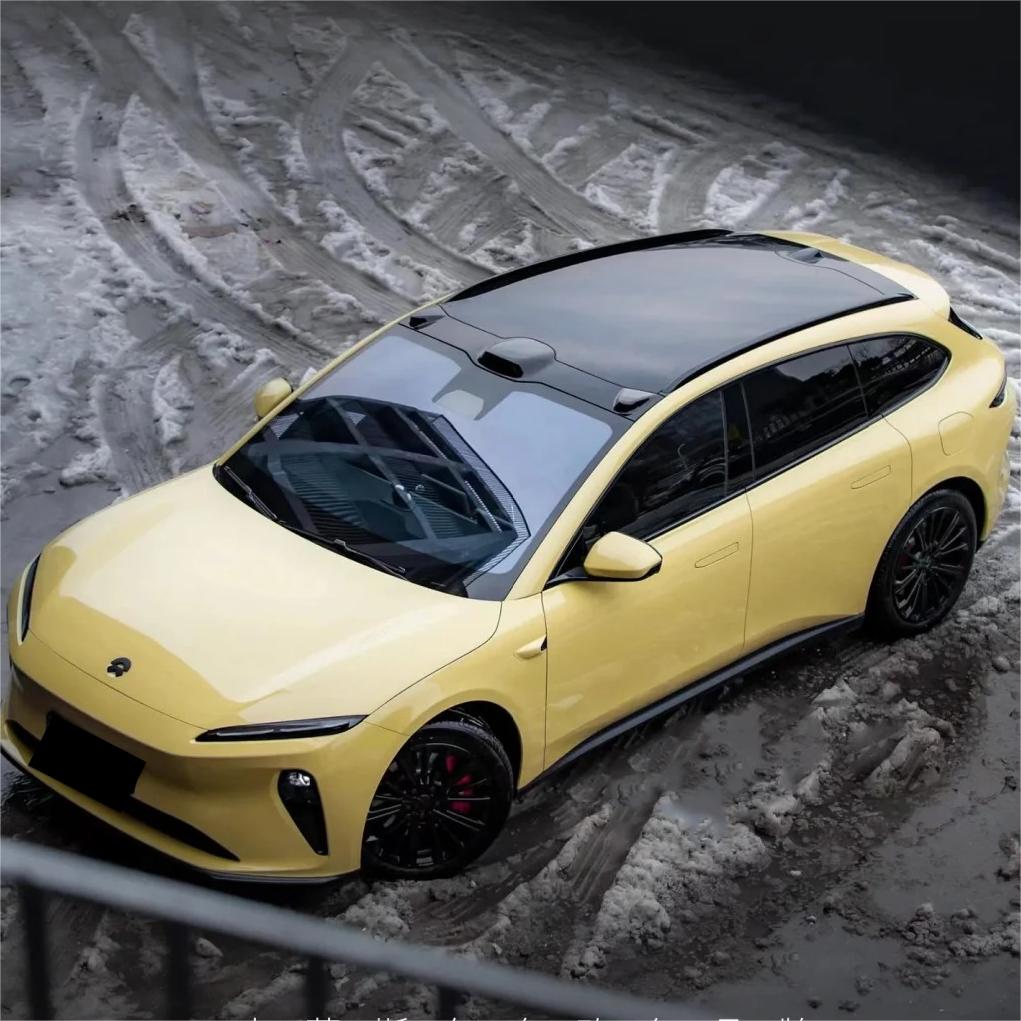 Gloss Sunbath Yellow Car Vinyl Wrap product image 3 - Veloro gloss vinyl wrap
