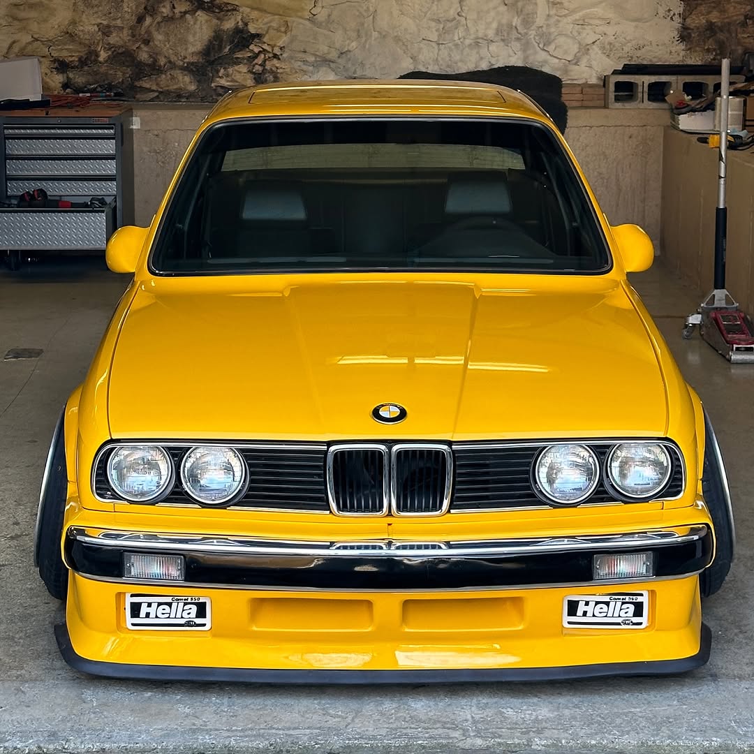 Gloss Sunflower Yellow Car Vinyl Wrap PET product image 8 - Veloro gloss vinyl wrap