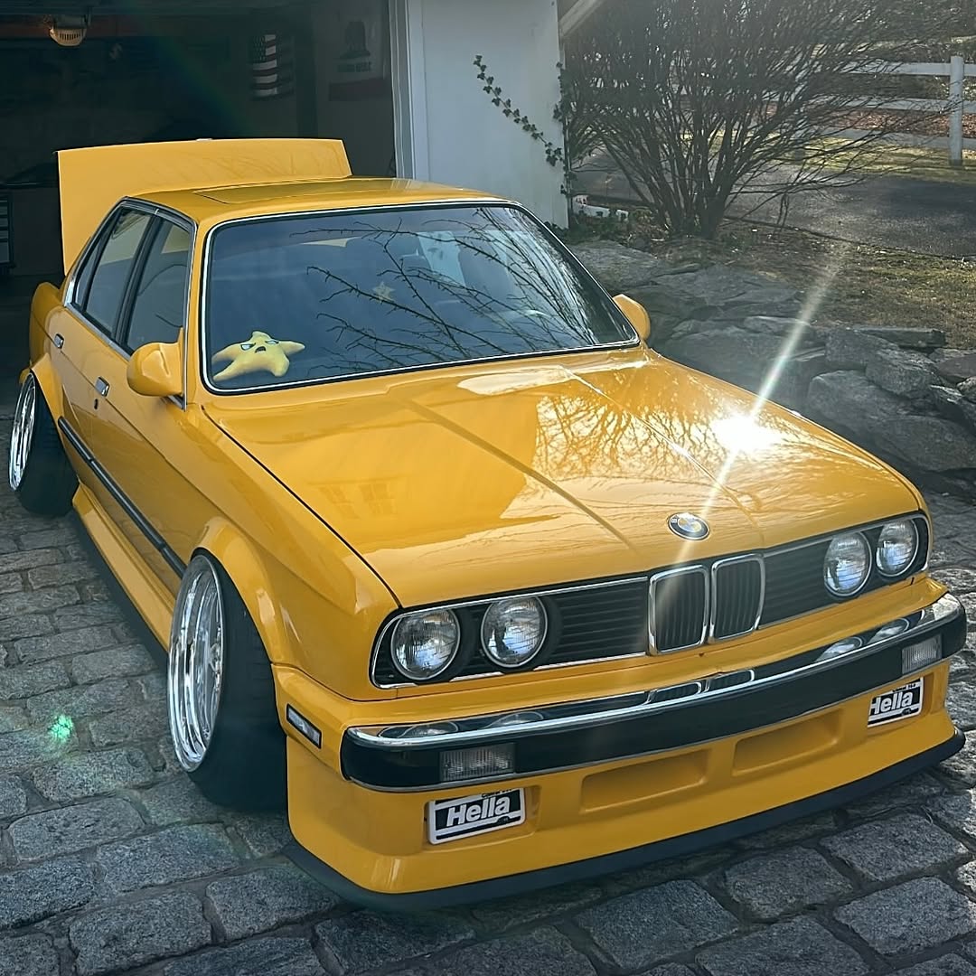 Gloss Sunflower Yellow Car Vinyl Wrap PET product image 15 - Veloro gloss vinyl wrap