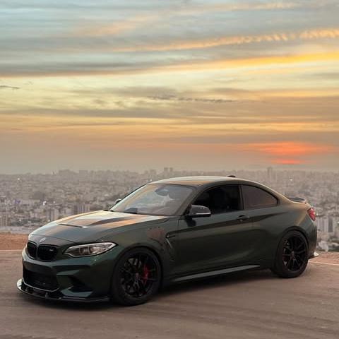 Glossy Paint Metalic Midnight Green Car Vinyl Wrap PET product image 2 - Veloro gloss vinyl wrap