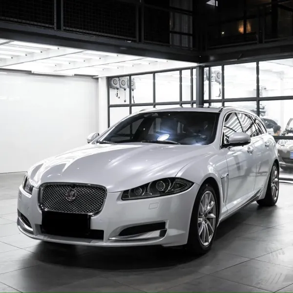 Glossy Shell White Car Vinyl Wrap Audi Tesla PET product image 2 - Veloro gloss vinyl wrap