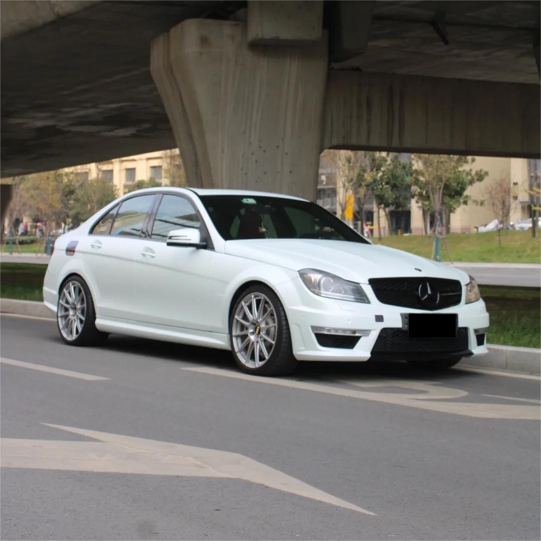 Matte Ultimate Flat Bluish White Car Vinyl Wrap product image 2 - Veloro matte vinyl wrap