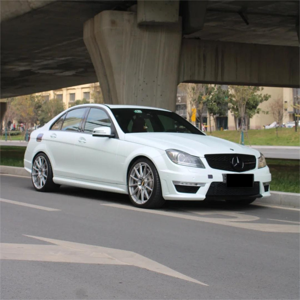 Matte Ultimate Flat Bluish White Car Vinyl Wrap product image 2 - Veloro matte vinyl wrap