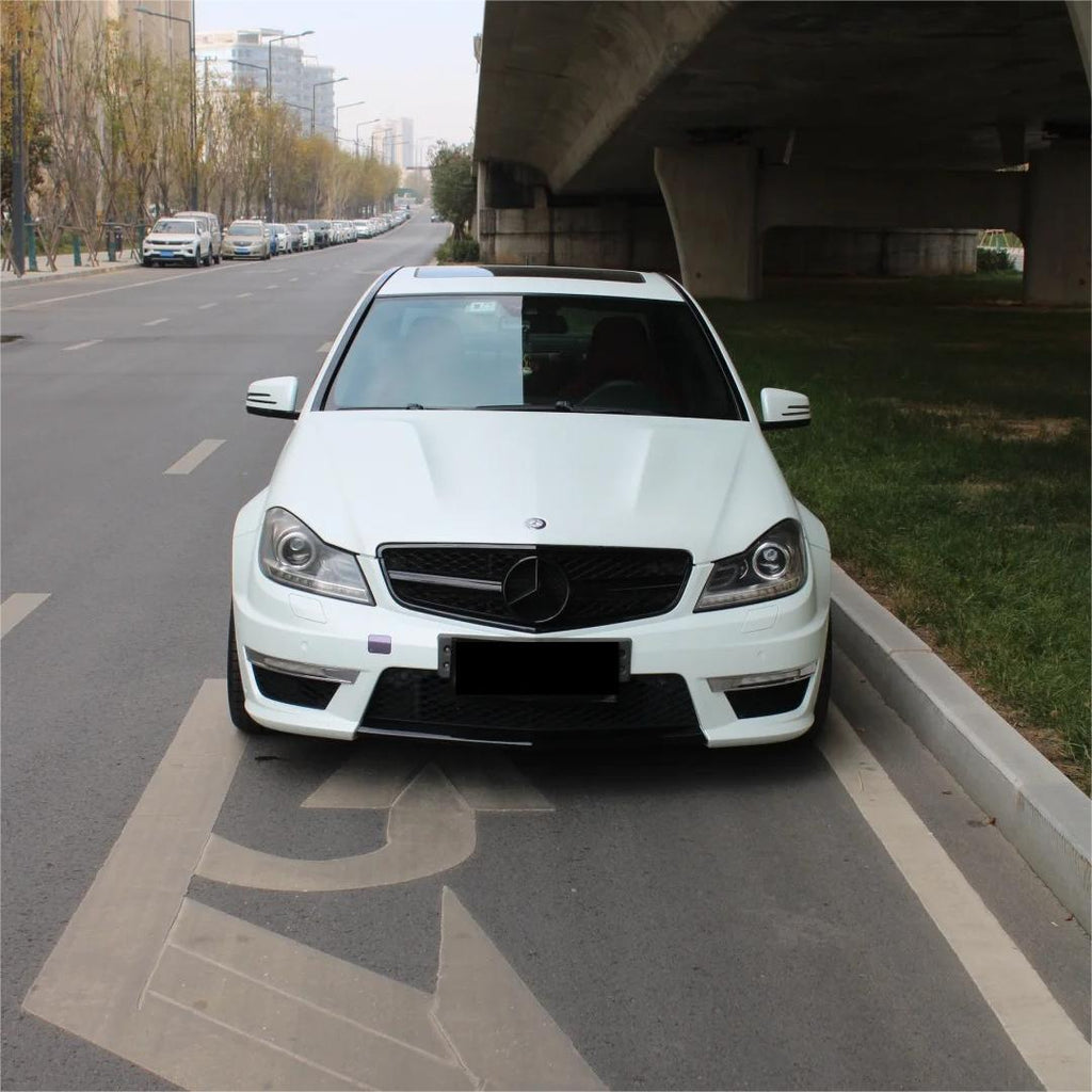 Matte Ultimate Flat Bluish White Car Vinyl Wrap product image 3 - Veloro matte vinyl wrap