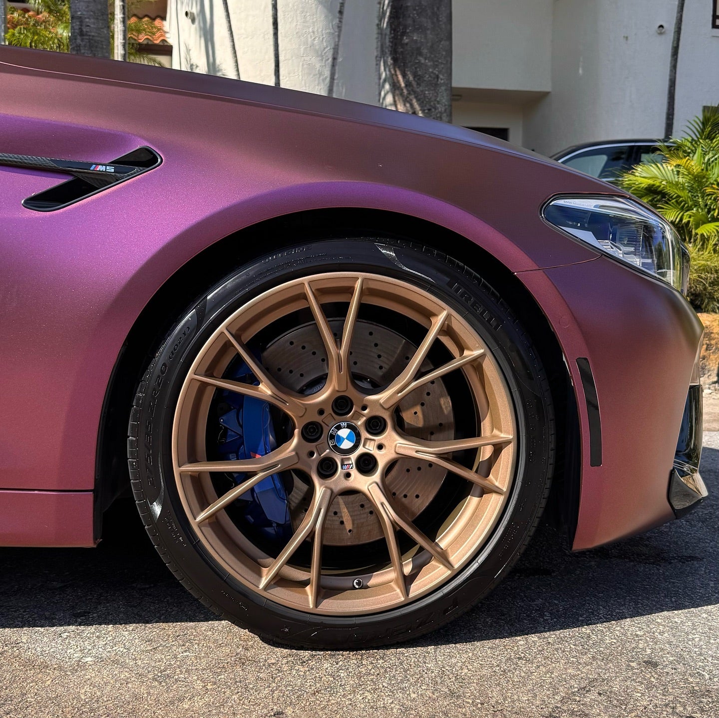 Matte Diamond Brown Red Car Vinyl Wrap product image 11 - Veloro matte vinyl wrap