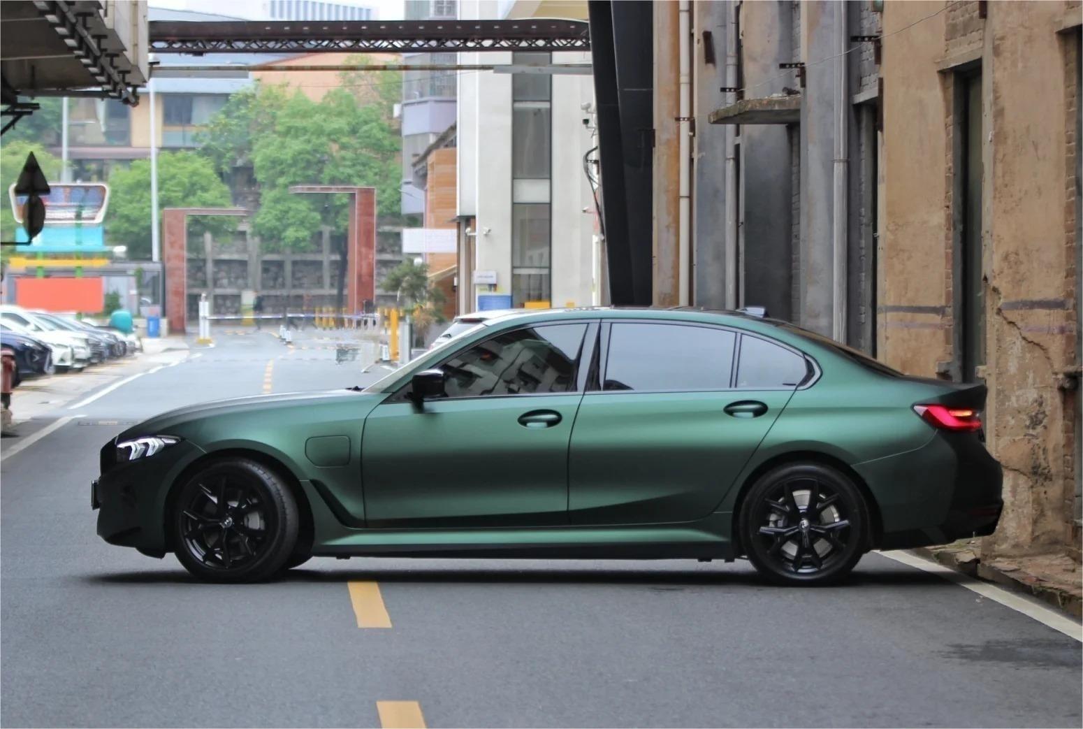 Matte Emerald Green Car Vinyl Wrap BWM I3 product image 11 - Veloro matte vinyl wrap