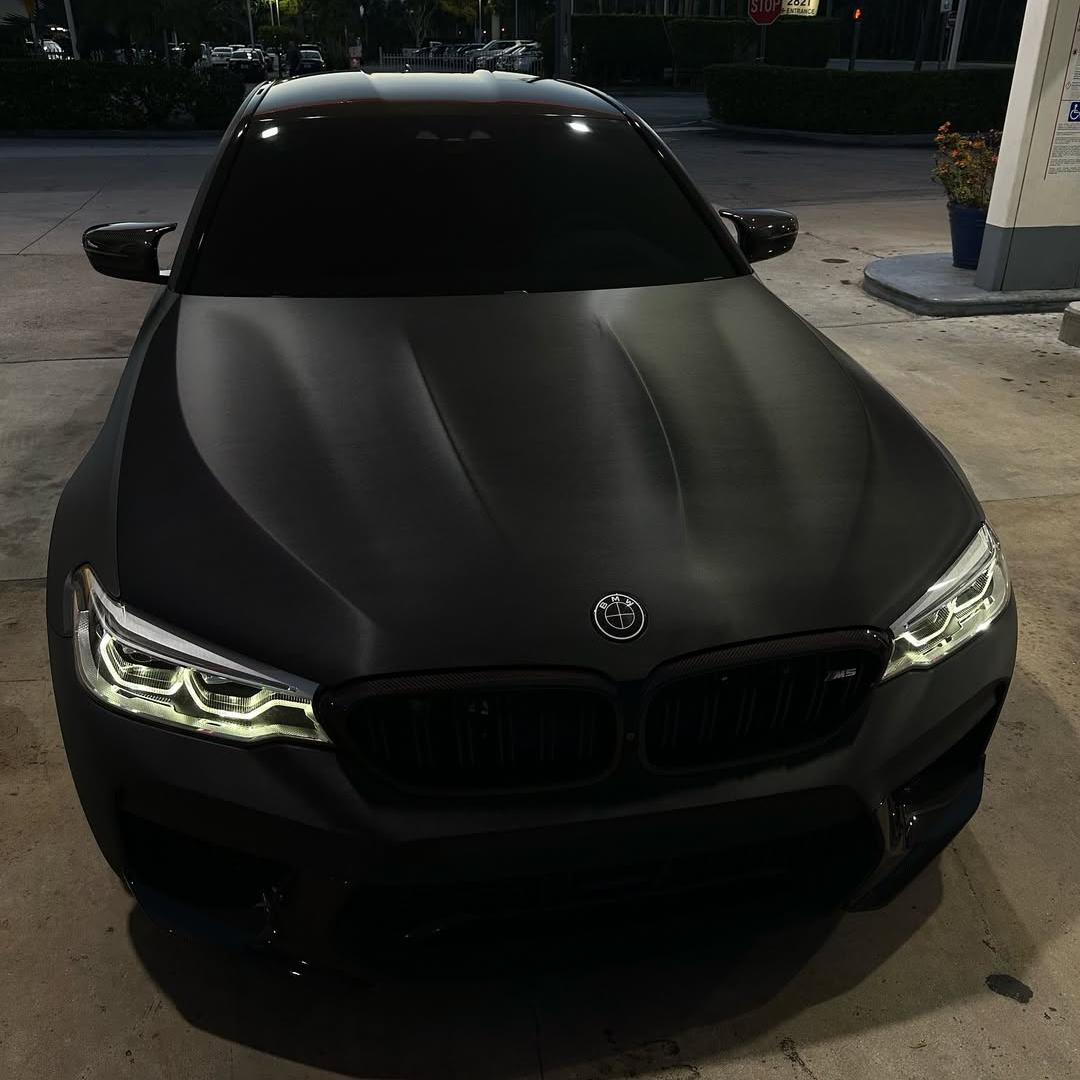 Matte Metallic Brushed Black Car Vinyl Wrap product image 8 - Veloro matte vinyl wrap